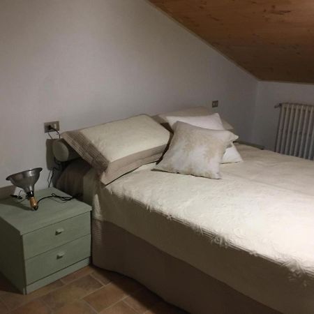 Tenuta Cà Di Bertucci Apartamento Solignano Exterior foto